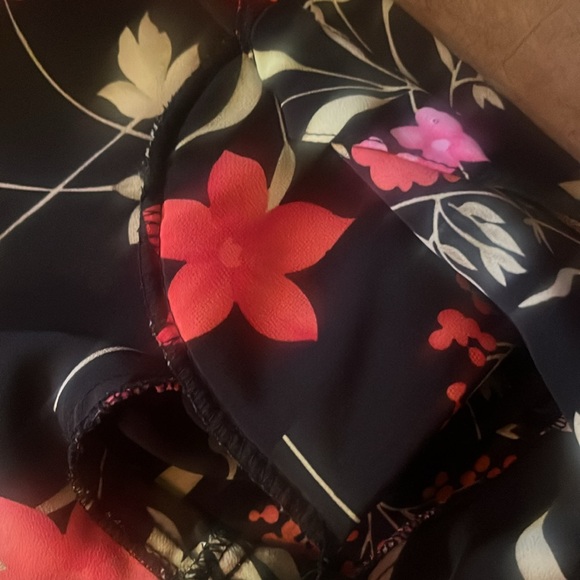 Jaclyn Smith Blouse - Picture 15 of 15